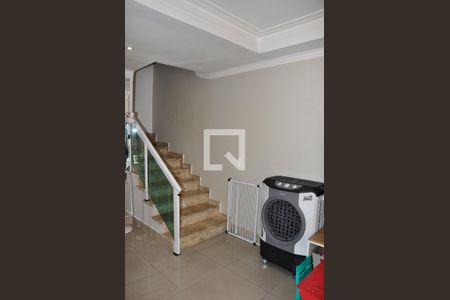 Detalhe - Sala de casa à venda com 4 quartos, 185m² em Vila Fiat Lux, São Paulo