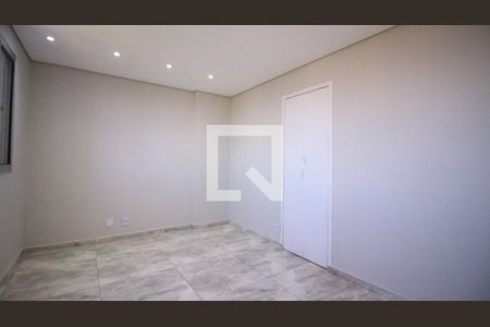 Apartamento à venda com 2 quartos, 60m² em Jardim Santa Teresinha, São Paulo