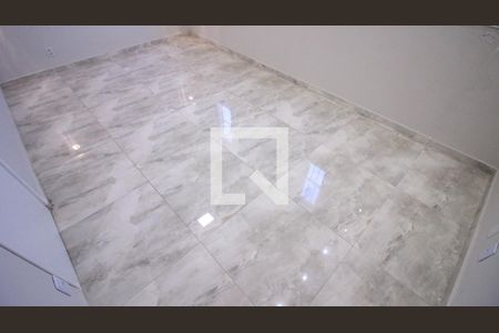 Apartamento à venda com 2 quartos, 60m² em Jardim Santa Teresinha, São Paulo