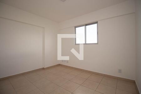 Quarto 2 de apartamento para alugar com 2 quartos, 50m² em Qi 24, Brasília
