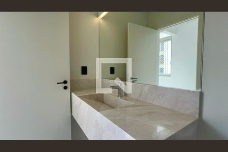 Lavabo de apartamento para alugar com 3 quartos, 182m² em Cerqueira César, São Paulo