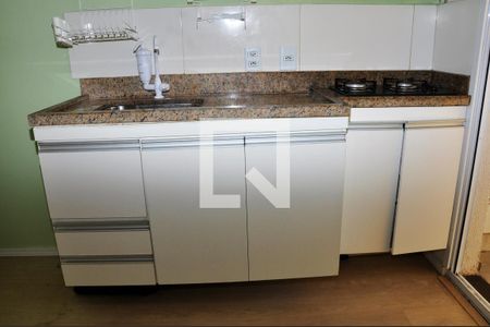 Detalhe - Sala e Cozinha de apartamento para alugar com 2 quartos, 29m² em Vila Mangalot, São Paulo