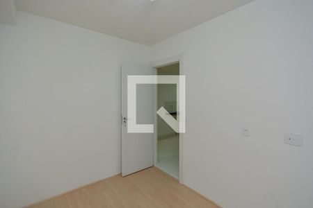 Quarto 1 de apartamento para alugar com 2 quartos, 35m² em Jardim Sabara, São Paulo