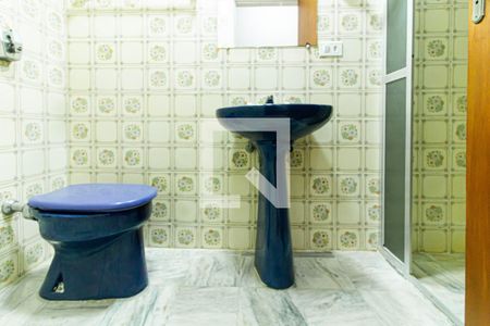 Banheiro de apartamento para alugar com 2 quartos, 84m² em Pompeia, São Paulo