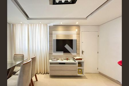 Sala de apartamento à venda com 2 quartos, 47m² em São João Batista, Belo Horizonte