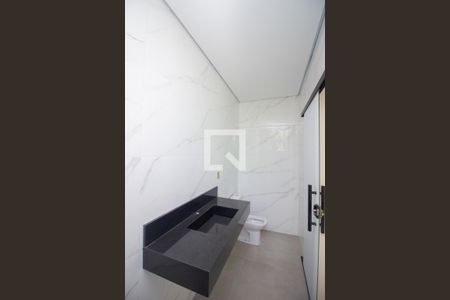 Banheiro da Suíte de casa à venda com 3 quartos, 198m² em Parque Maracana, Contagem