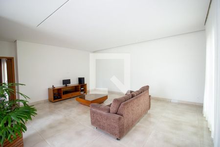 Sala de casa à venda com 3 quartos, 230m² em Milanez, Contagem