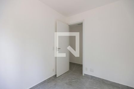 Quarto 1 de apartamento para alugar com 2 quartos, 42m² em Jardim Parque Morumbi, São Paulo