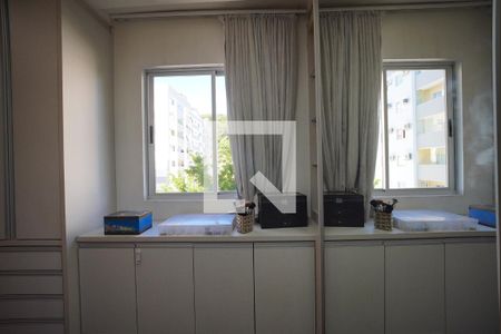Suíte de apartamento para alugar com 1 quarto, 80m² em Ponta de Baixo, São José