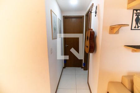 Corredor  de apartamento à venda com 2 quartos, 71m² em Santa Rosa, Niterói