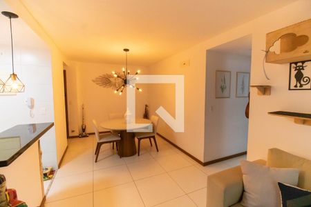 Sala de apartamento à venda com 2 quartos, 71m² em Santa Rosa, Niterói