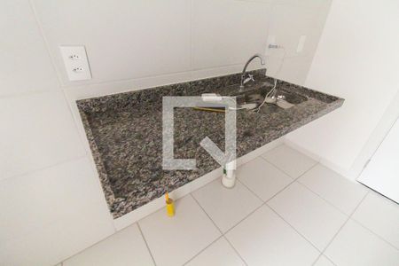 Sala/Cozinha de kitnet/studio para alugar com 2 quartos, 37m² em Itaquera, São Paulo