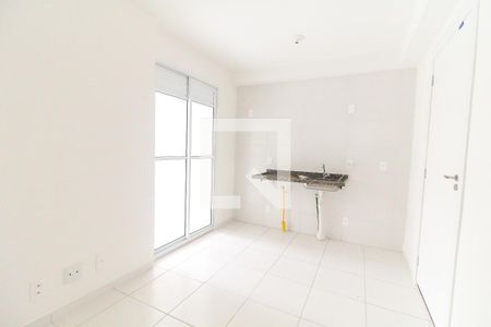 Sala/Cozinha de kitnet/studio para alugar com 2 quartos, 37m² em Itaquera, São Paulo