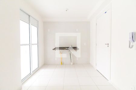 Sala/Cozinha de kitnet/studio para alugar com 2 quartos, 37m² em Itaquera, São Paulo