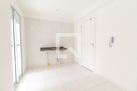 Sala/Cozinha de kitnet/studio para alugar com 2 quartos, 37m² em Itaquera, São Paulo