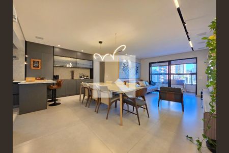 Sala  de apartamento à venda com 4 quartos, 145m² em Santo Antônio, Belo Horizonte
