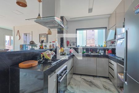 Casa à venda com 4 quartos, 300m² em Ana Lúcia, Belo Horizonte