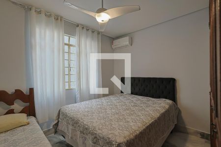 Casa à venda com 4 quartos, 300m² em Ana Lúcia, Belo Horizonte