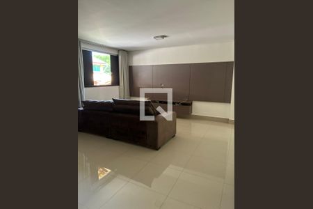 Sala de casa de condomínio para alugar com 3 quartos, 190m² em Sitios Santa Luzia, Aparecida de Goiânia