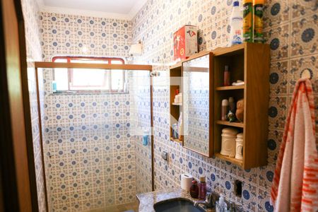 Banheiro de casa à venda com 2 quartos, 140m² em Vila Dalva, São Paulo