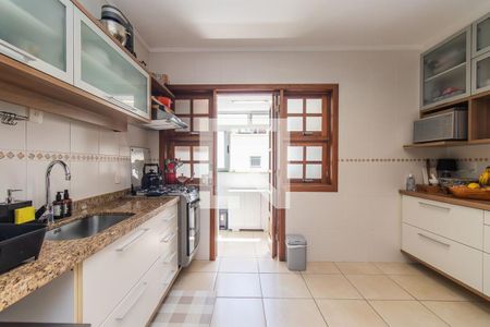 Cozinha de apartamento para alugar com 3 quartos, 88m² em Mont’Serrat, Porto Alegre