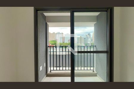 Varanda de kitnet/studio à venda com 1 quarto, 22m² em Pinheiros, São Paulo