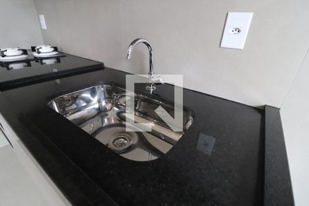 Sala/Cozinha de apartamento para alugar com 1 quarto, 35m² em Saraiva, Uberlândia