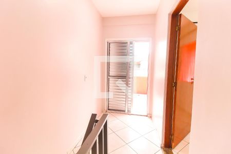 Hall de casa para alugar com 3 quartos, 160m² em Jardim Sao Carlos (zona Leste), São Paulo