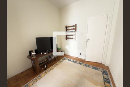 Quarto de apartamento para alugar com 3 quartos, 70m² em Olaria, Rio de Janeiro