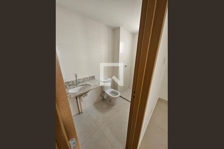 Banheiro  de apartamento para alugar com 3 quartos, 69m² em Setor Central, Goiânia