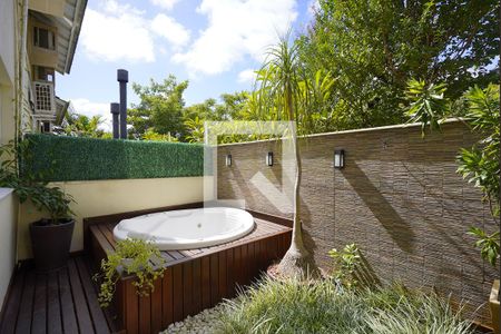 Jacuzzi de casa de condomínio à venda com 3 quartos, 190m² em Teresópolis, Porto Alegre