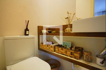 Lavabo sala de casa de condomínio à venda com 3 quartos, 190m² em Teresópolis, Porto Alegre