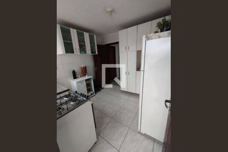 Casa à venda com 3 quartos, 130m² em Vila Dalva, São Paulo