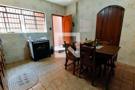 Casa à venda com 3 quartos, 158m² em Jardim Londrina, São Paulo