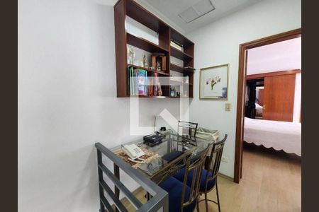 Casa à venda com 3 quartos, 247m² em Jardim Esmeralda, São Paulo