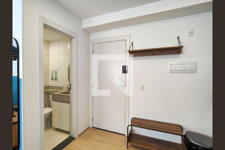 Entrada de kitnet/studio para alugar com 1 quarto, 43m² em Santo Cristo, Rio de Janeiro