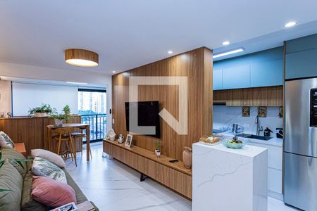 Sala e varanda extendida de apartamento à venda com 2 quartos, 67m² em Vila Arcadia, São Paulo