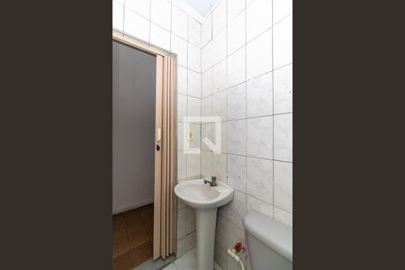 Banheiro de casa para alugar com 1 quarto, 45m² em Padre Miguel, Rio de Janeiro