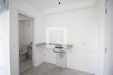 Cozinha de apartamento à venda com 1 quarto, 28m² em Indianópolis, São Paulo