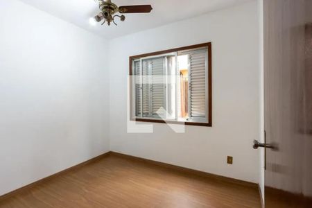 Quarto de casa para alugar com 4 quartos, 230m² em Cavalhada, Porto Alegre