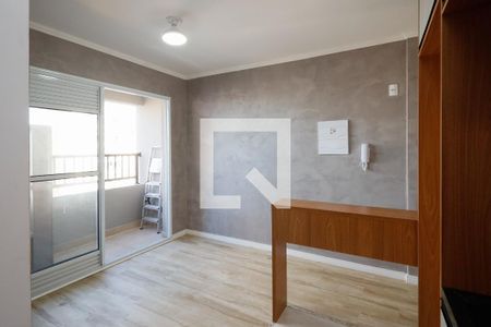 Sala / Cozinha  de kitnet/studio para alugar com 1 quarto, 30m² em Vila Mazzei, São Paulo