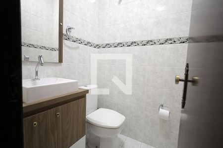 Banheiro 1 de casa à venda com 3 quartos, 250m² em Jardim Monte Libano, Santo André