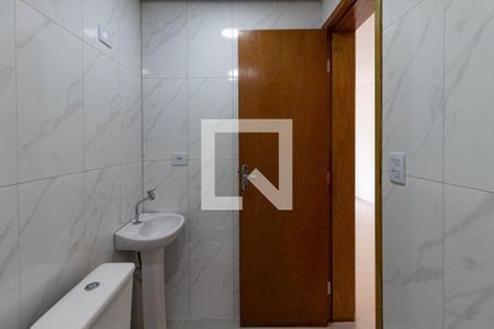 Banheiro de kitnet/studio para alugar com 1 quarto, 30m² em Vila Romana, São Paulo