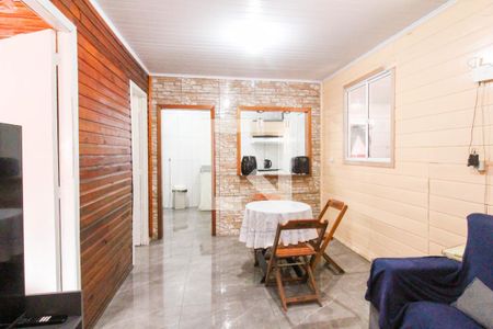 Sala de casa para alugar com 2 quartos, 70m² em Harmonia, Canoas