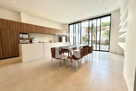 Sala de casa para alugar com 2 quartos, 120m² em Centro, Florianópolis