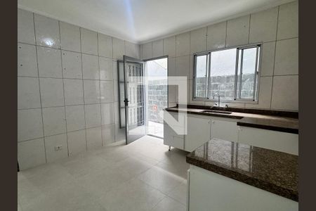Cozinha  de casa para alugar com 2 quartos, 130m² em Parque Reboucas, São Paulo