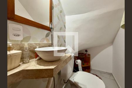 Lavabo de casa para alugar com 3 quartos, 294m² em Jardim Cidalia, São Paulo