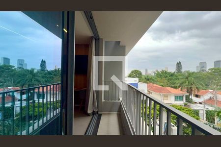 Varanda de kitnet/studio para alugar com 1 quarto, 31m² em Pinheiros, São Paulo