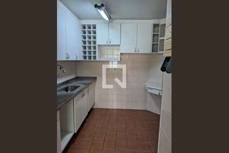 Cozinha de apartamento para alugar com 2 quartos, 74m² em Jardim Industrial, São Paulo