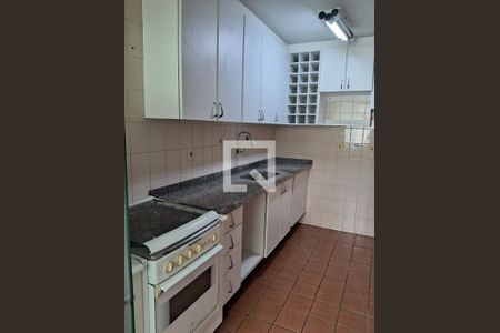 Cozinha de apartamento para alugar com 2 quartos, 74m² em Jardim Industrial, São Paulo